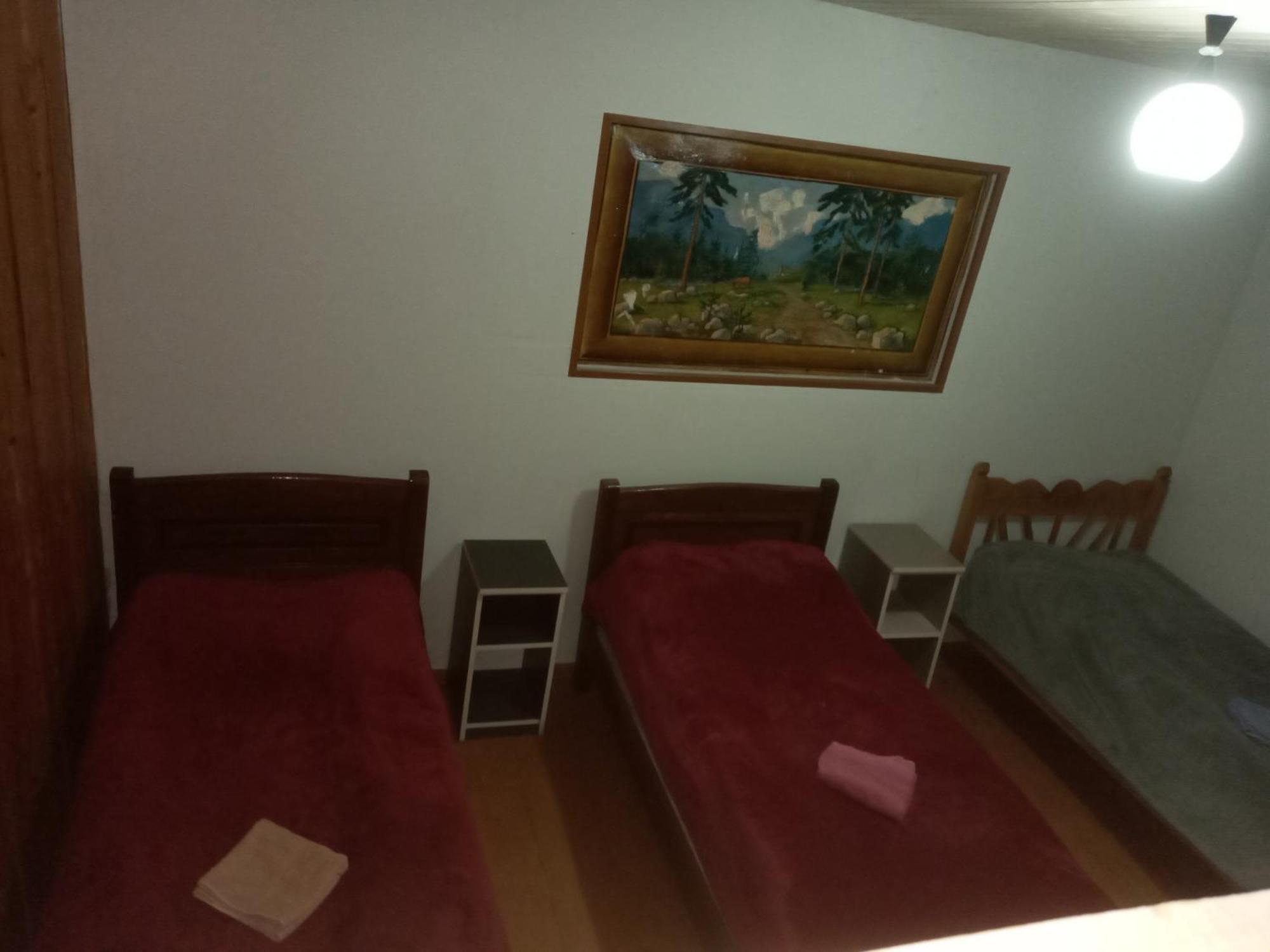 Adishi Koba Qaldanis Guest House מראה חיצוני תמונה